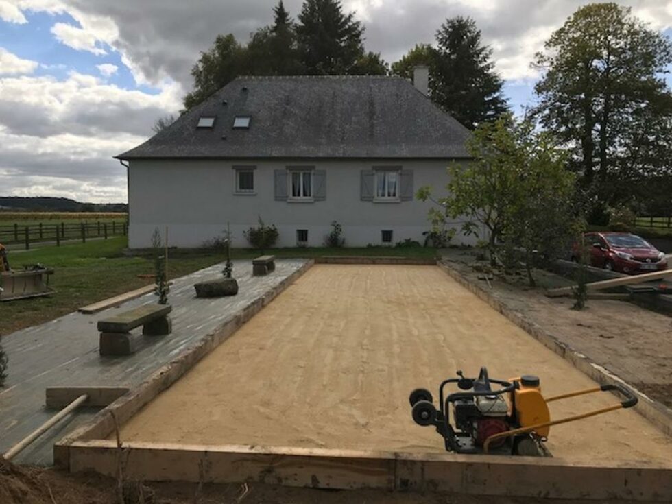 Terrain de boules à Luitré